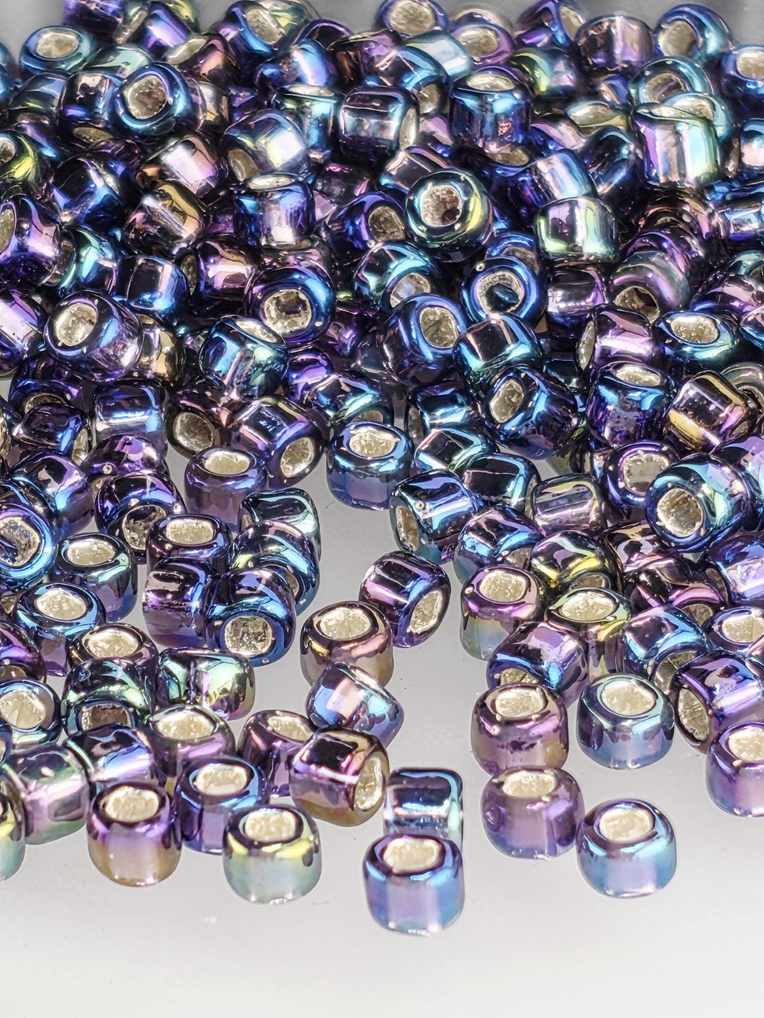 Matsuno Seed Beads Size 6: Silver-Lined Translucent Rainbow Purple, 15g