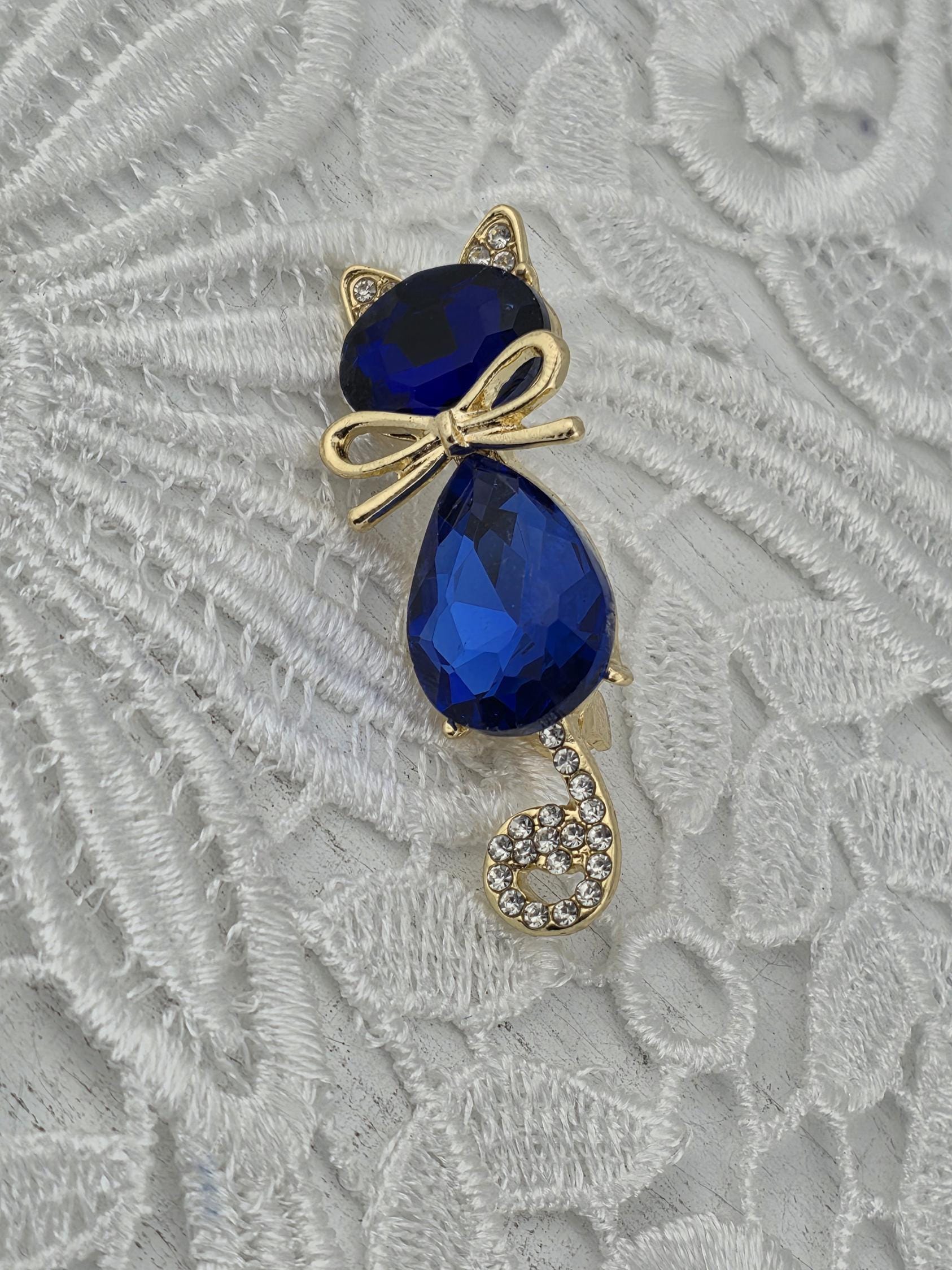 Cat Brooch: Blue Gemstone Sparkle (Gold Tone, Small Size) | Handmade Pin | Jacket Scarf Hat Accessory | Gift Idea