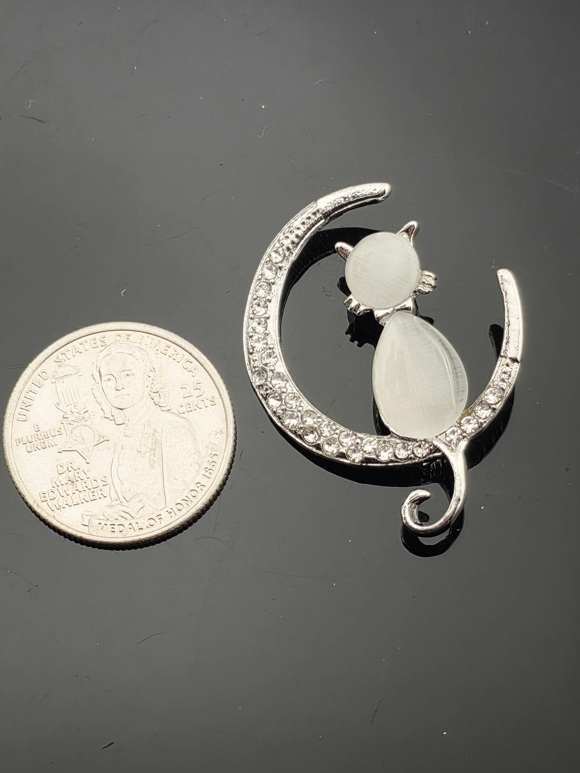 Silver Cat Brooch Pin: Simple Design with Zirconia Stone | Handmade Pin | Jacket Scarf Hat Accessory | Gift Idea