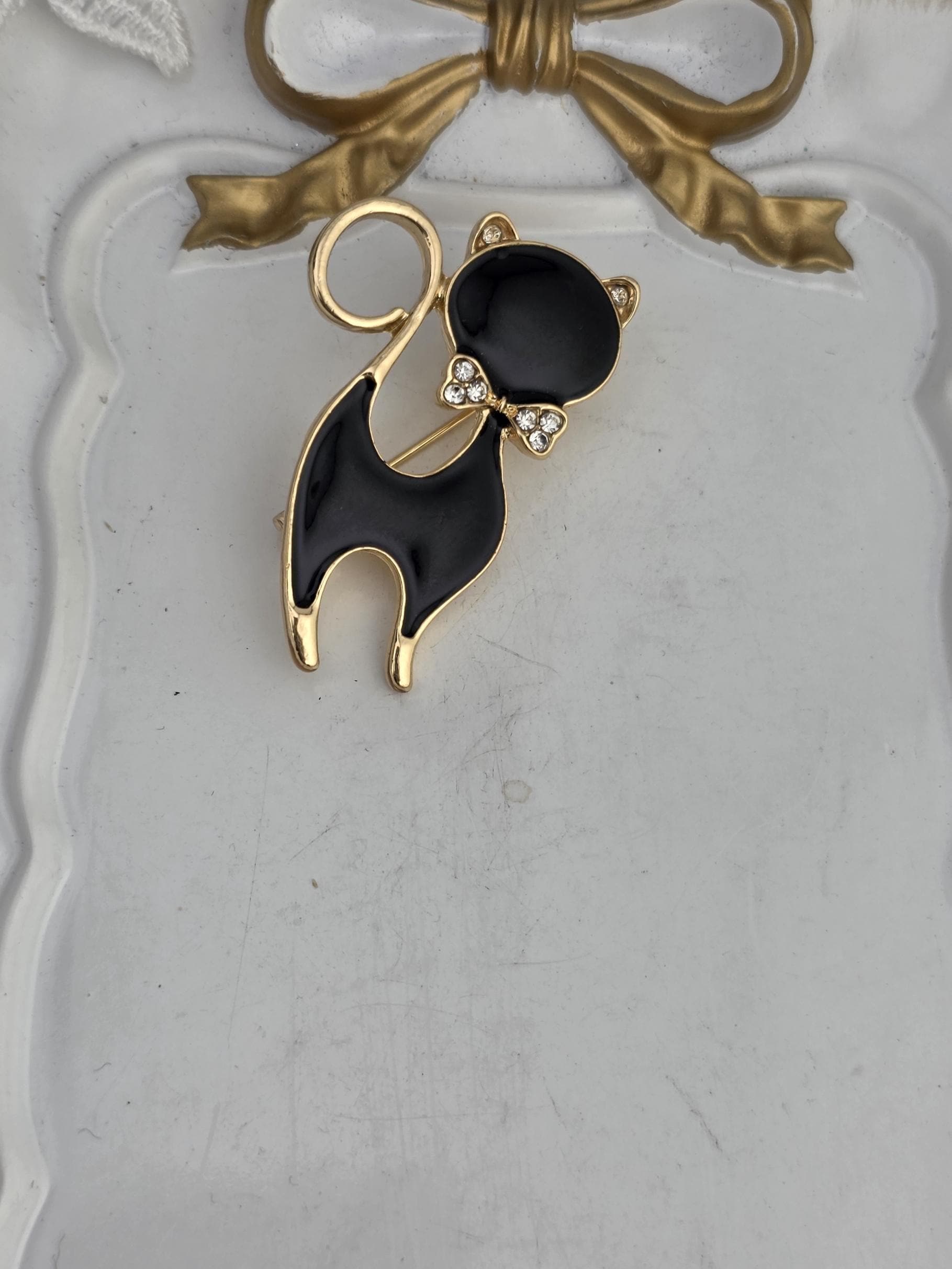 Cat Brooch: Black and Gold plated Enamel Brooch | Handmade Pin | Jacket Scarf Hat Accessory | Gift Idea
