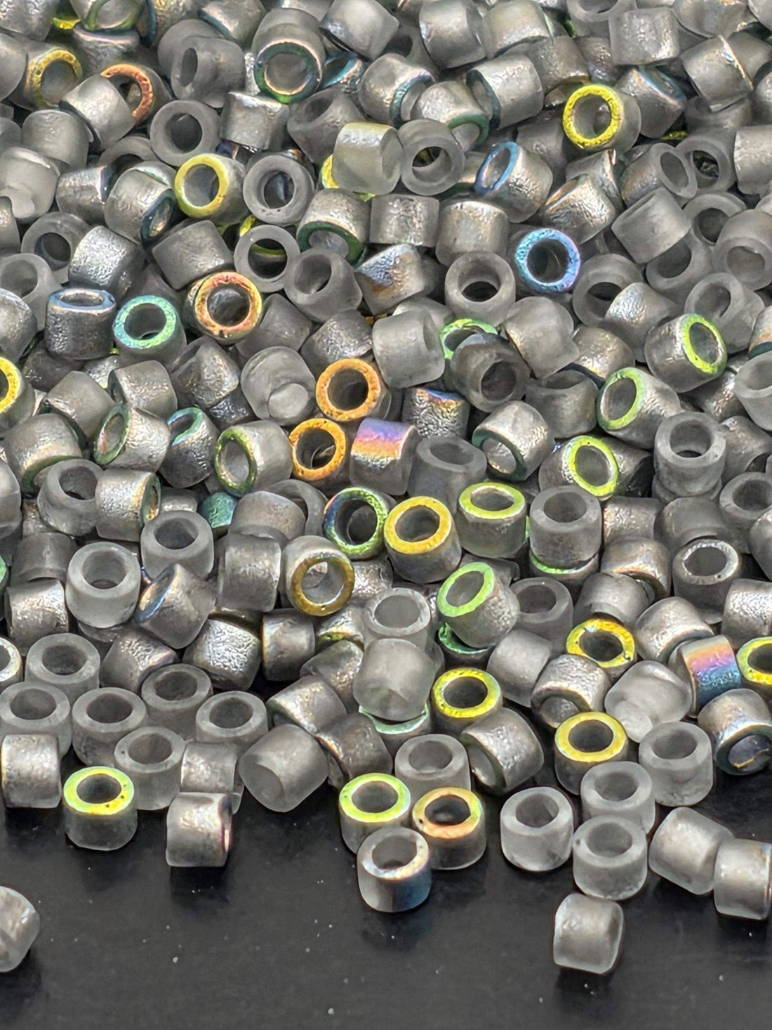 DB2203:Vitrail/Clear Matte Sc | Size 11/0 | 7g