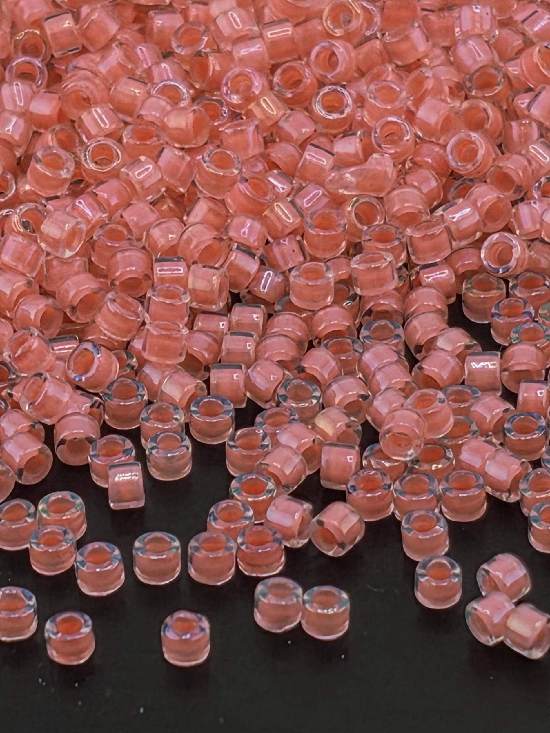 DB0070:Crystal/Rose Pink Inside Color Lined | Size 11/0 | 7g