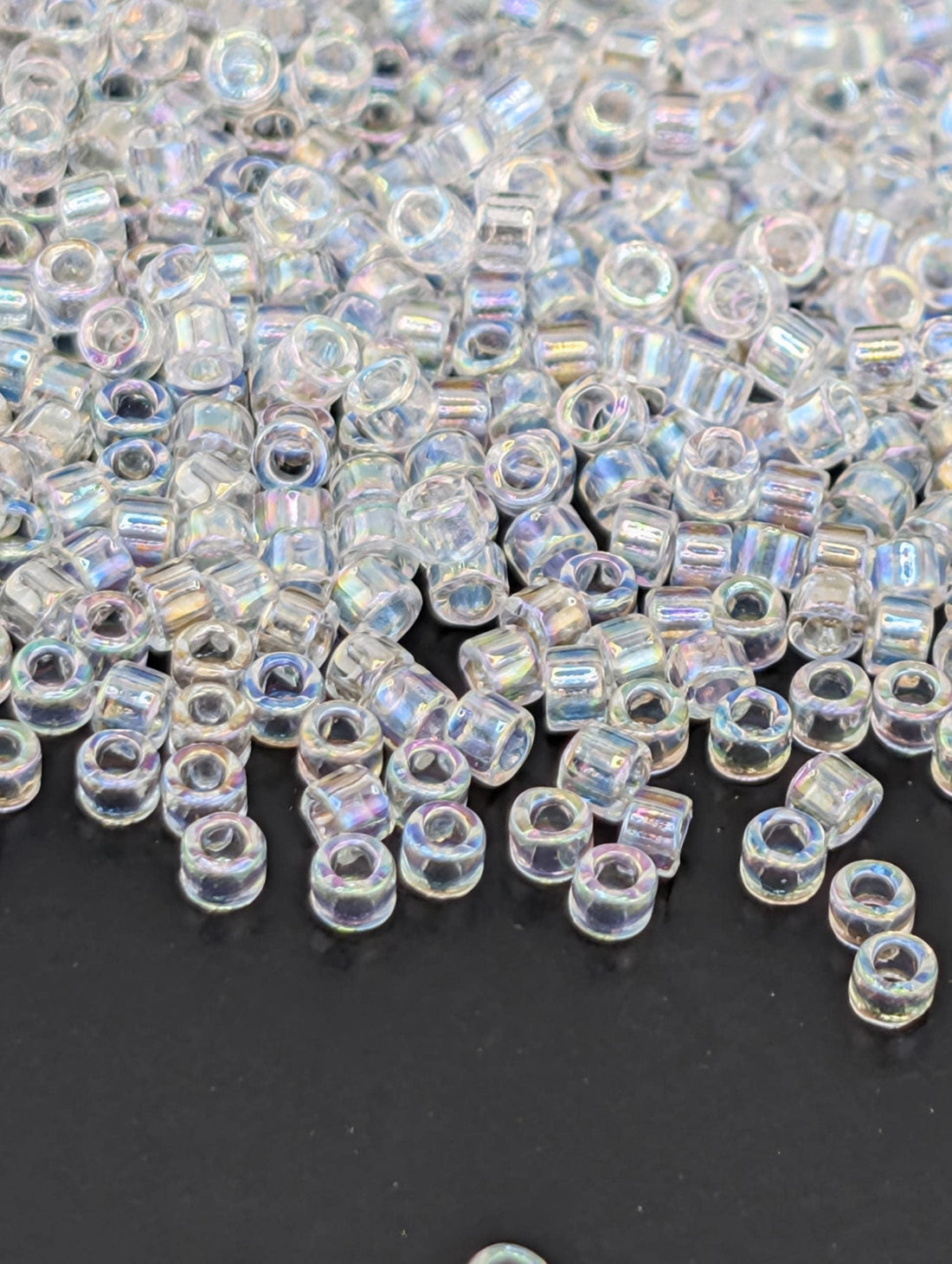 DB0051:Crystal Translucent Rainbow | Size 11/0 | 7g