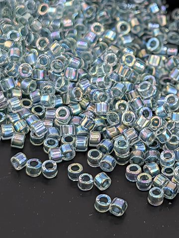 DB0084:Crystal/Lt Seafoam Inside Color Lined Rainbow | Size 11/0 | 7g