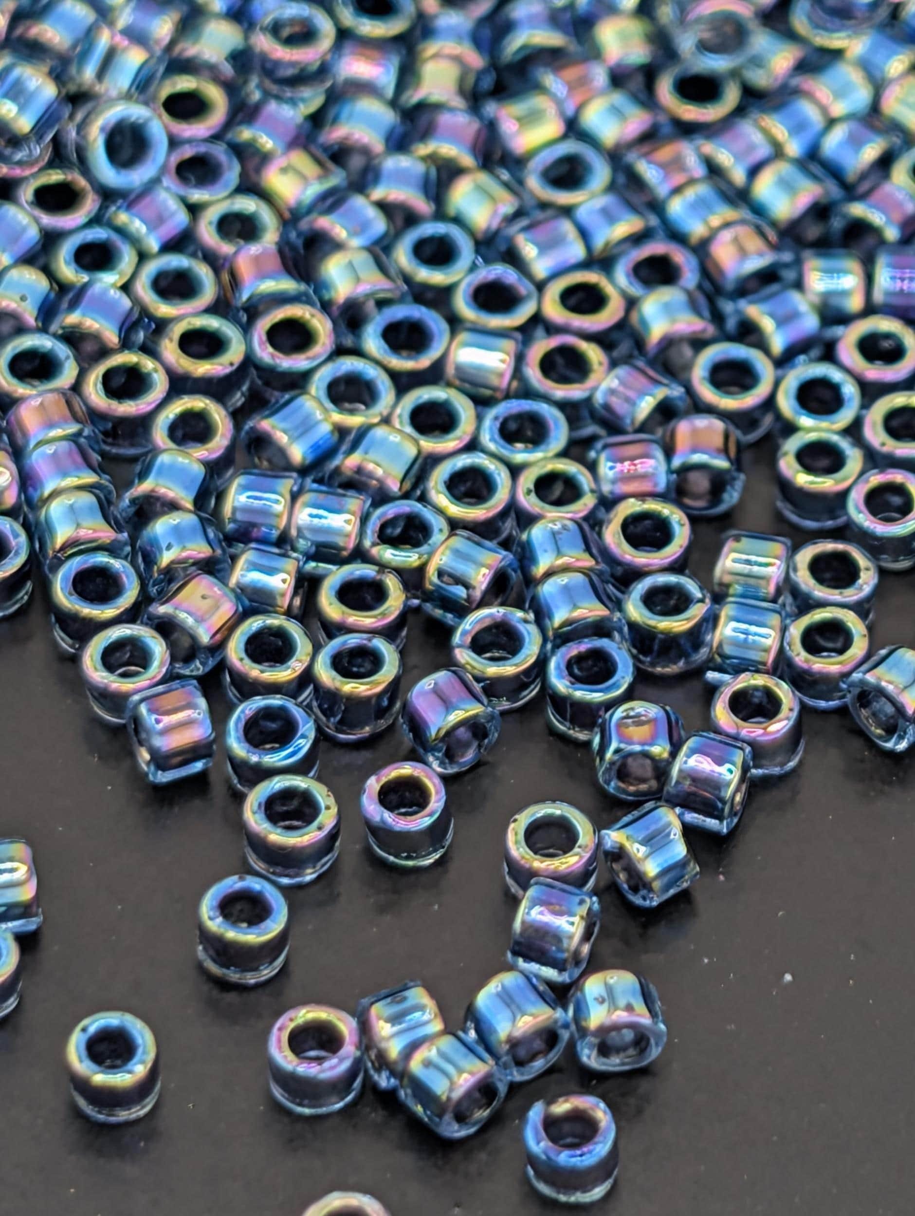 DB0085:Aqua/Blue Inside Color Lined Rainbow | Size 11/0 | 7g