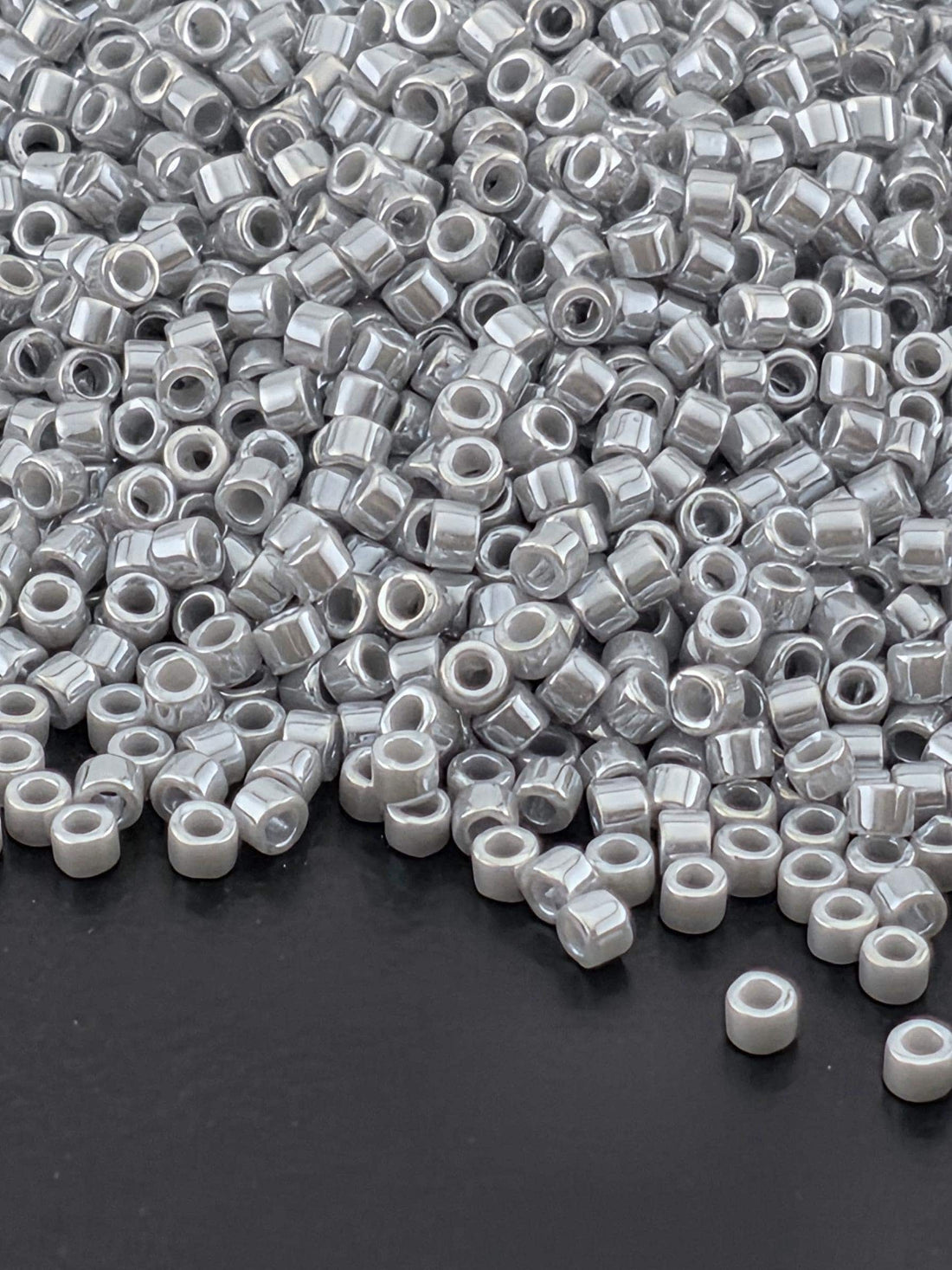 Ghost Grey Opaque Luster | Size 11/0 | 7g | Japanese Seed Beads | Bead Weaving Embroidery Supply | DIY Jewelry