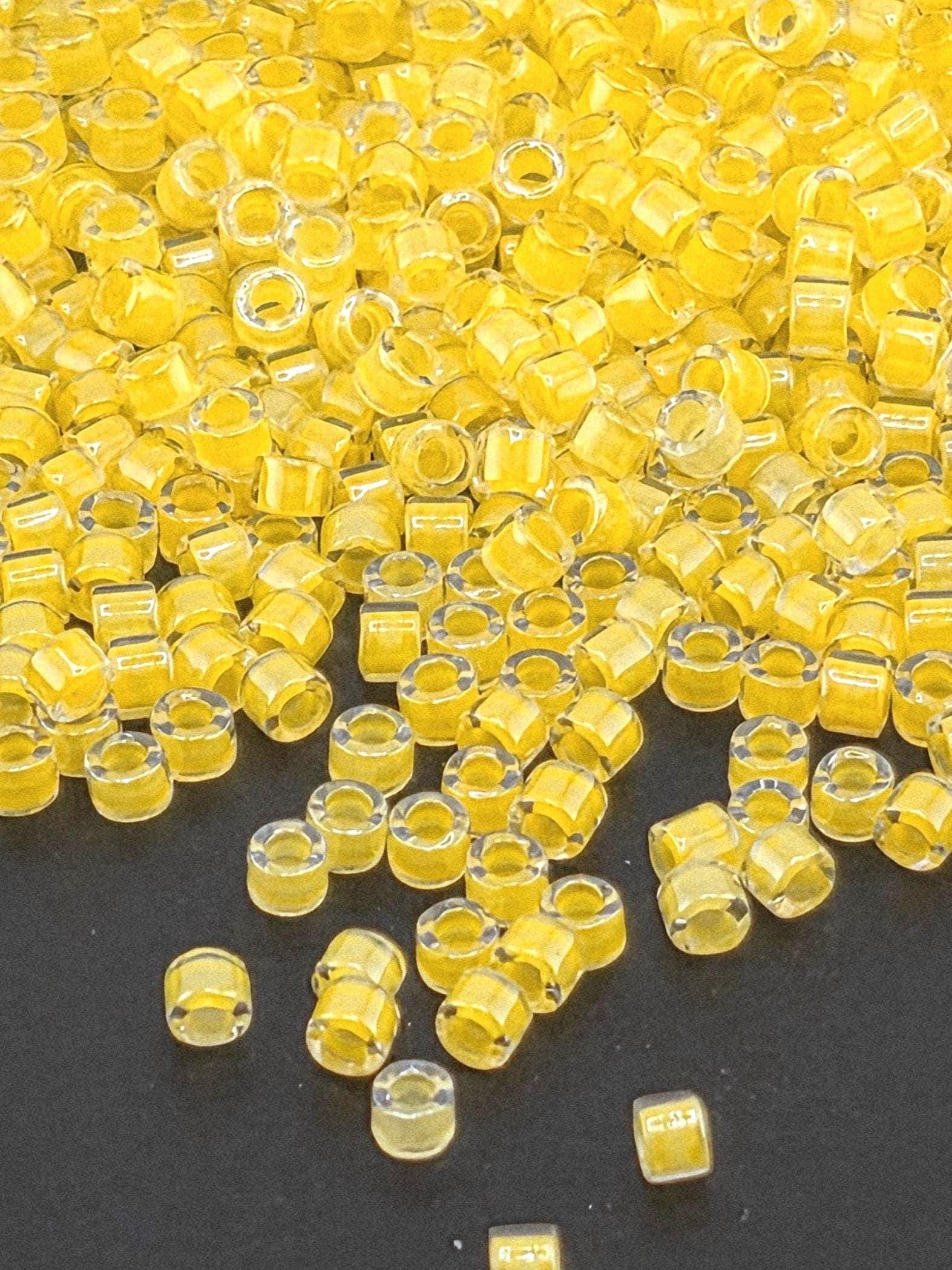 DB2032:Luminous Pineapple Inside Color Lined | Size 11/0 | 7g