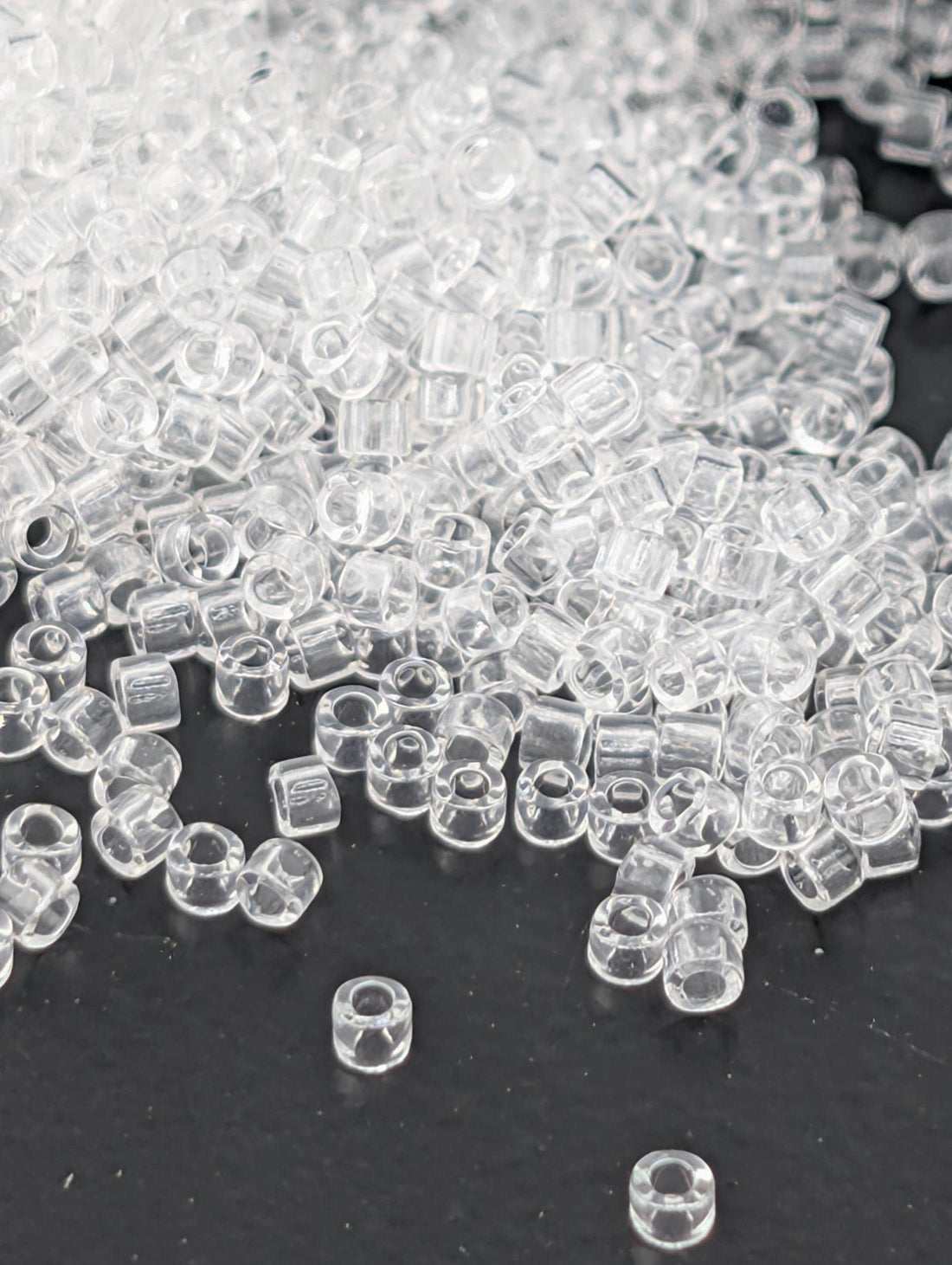 Crystal T | Size 11/0 | 7g | Japanese Seed Beads | Bead Weaving Embroidery Supply | DIY Jewelry