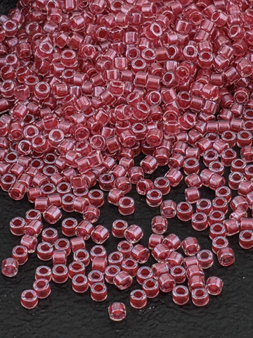DB0914:Crystal/Reddish Pink Inside Color Lined Sparkle Duracoat | Size 11/0 | 7g