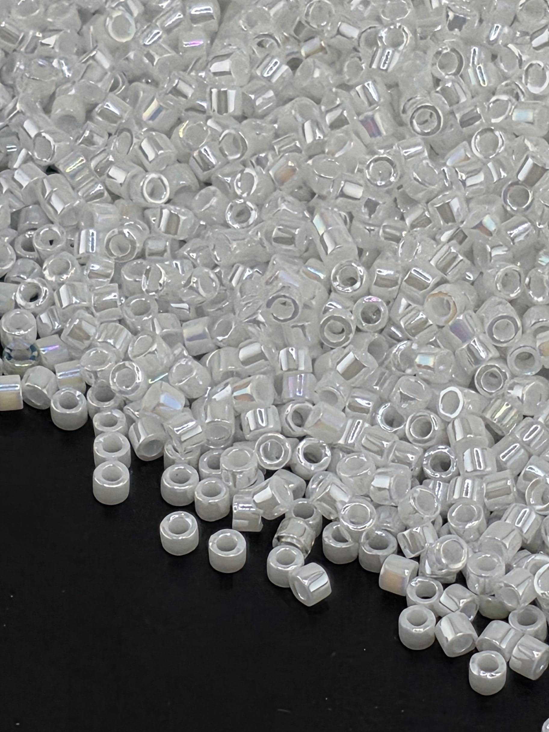 White Opaque Luster | Size 11/0 | 7g | Japanese Seed Beads | Bead Weaving Embroidery Supply | DIY Jewelry