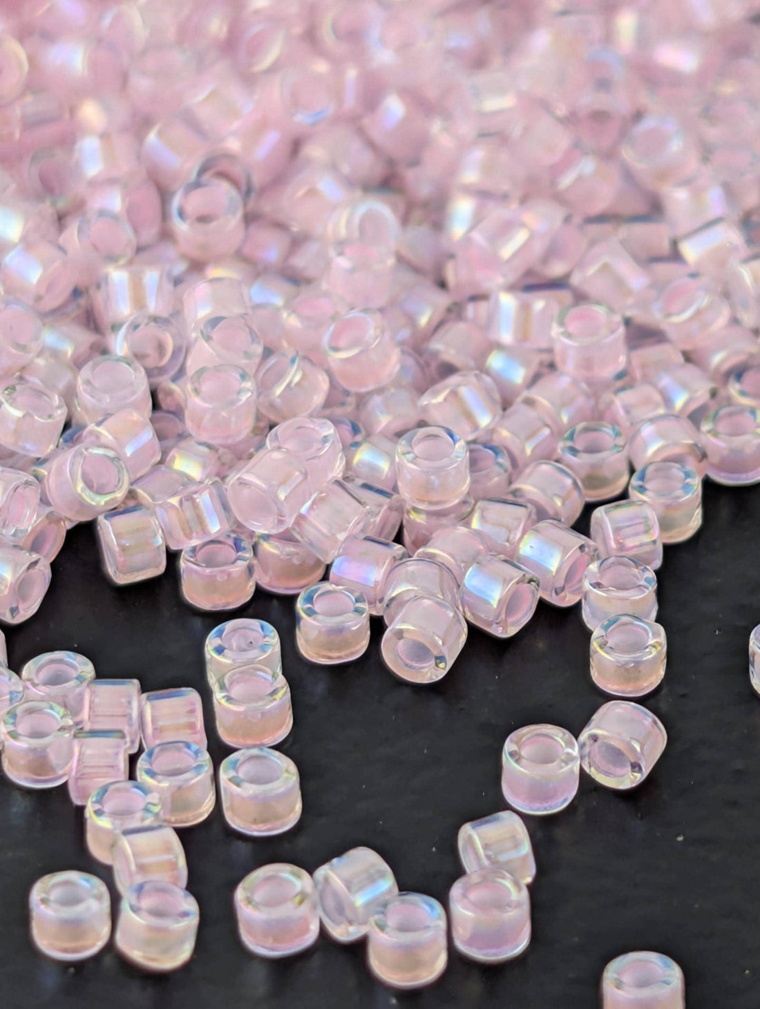 DB0055:Crystal/Pink Inside Color Lined Rainbow | Size 11/0 | 7g