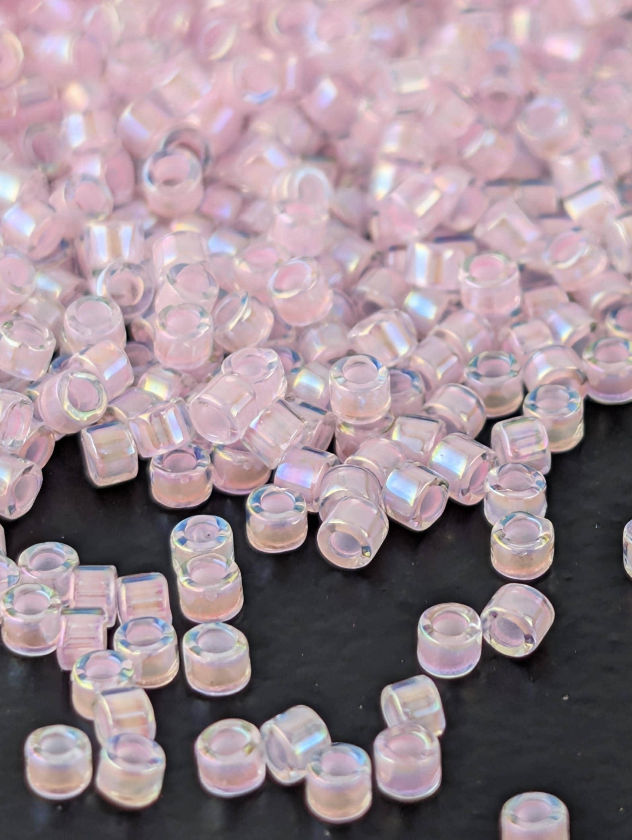 DB0055:Crystal/Pink Inside Color Lined Rainbow | Size 11/0 | 7g