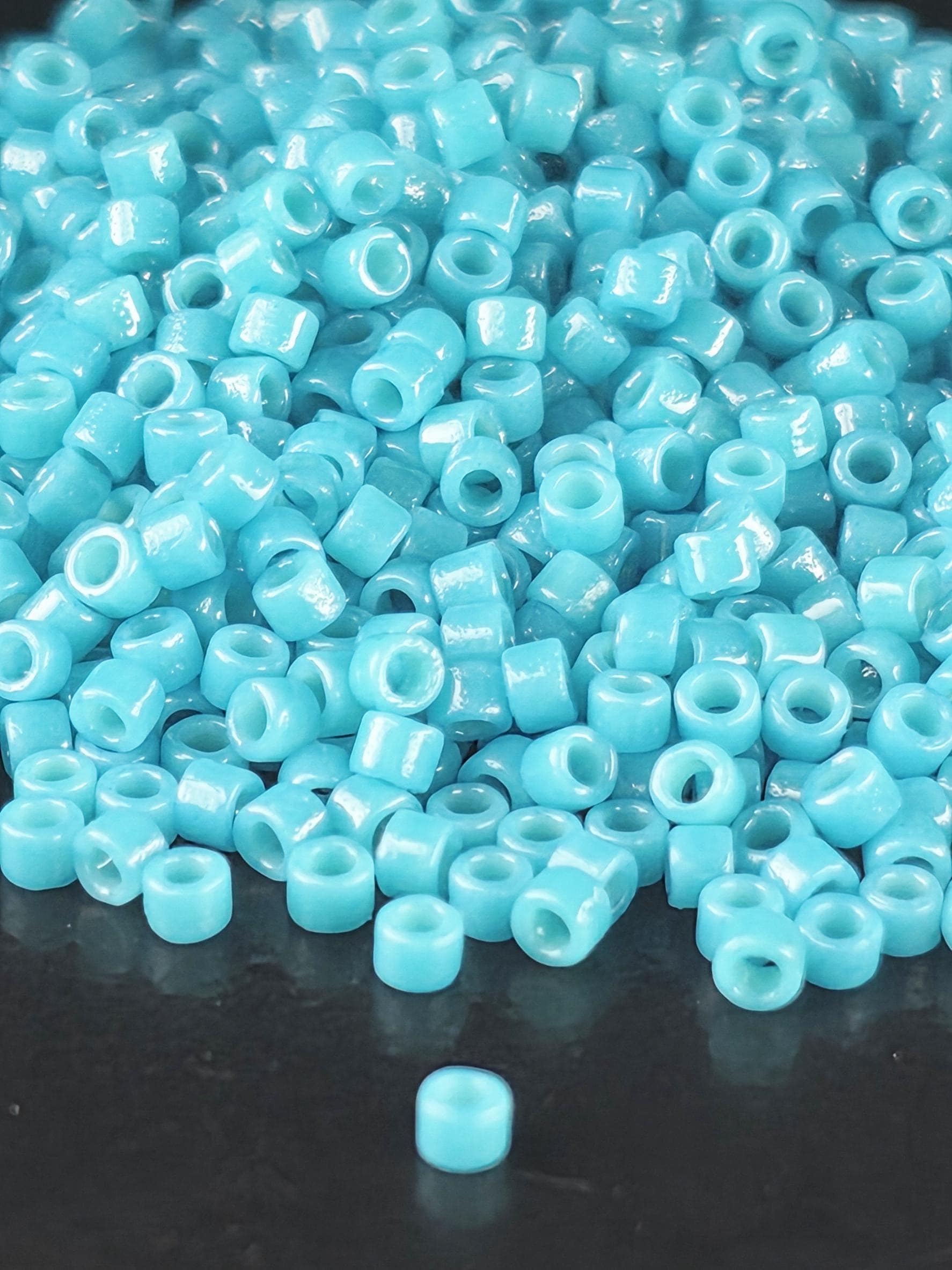 DB2133:Tiffany Blue DC/O(D) | Size 11/0 | 7g