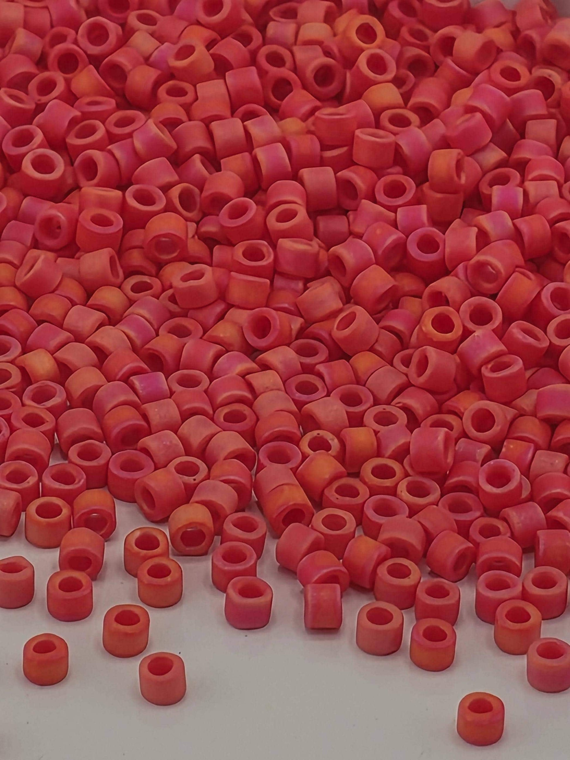 DB0873:Strawberry Opaque Matte Rainbow | Size 11/0 | 7g