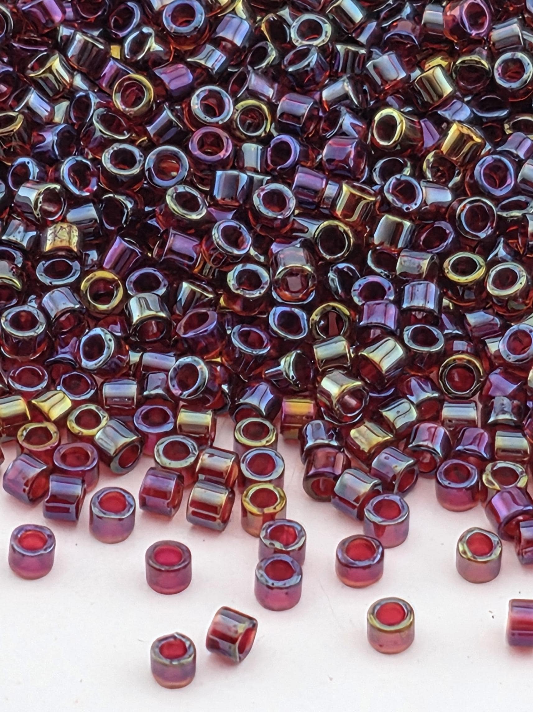 DB1751:Ruby/Black Cherry Inside Color Lined Rainbow | Size 11/0 | 7g