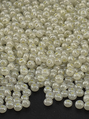 Translucent Pastel Yellow Luster | Size 11 | 15g | Preciosa-Ornela Glass Seed Beads | Czech Seed Beads | Bead Weaving Embroidery Supply