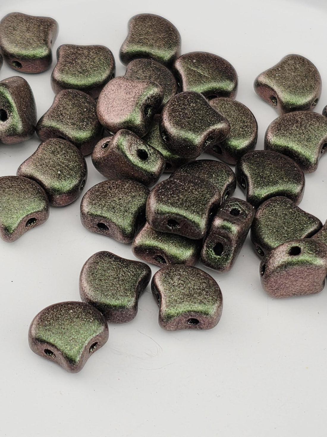 Matubo Ginkgo Leaf Bead 7.5 x 7.5mm Polychrome - Olive Mauve 2.5 Tube | Japanese Seed Beads | Bead Weaving Embroidery Supply | DIY Jewelry