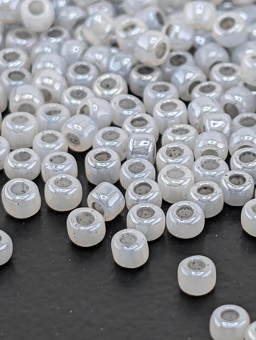 8238SB Opaque Ceylon Pastel Grey 8/0 Matsuno Seed Beads (15g, ~600 pcs) | Japanese Seed Beads | Bead Weaving Embroidery Supply | DIY Jewelry