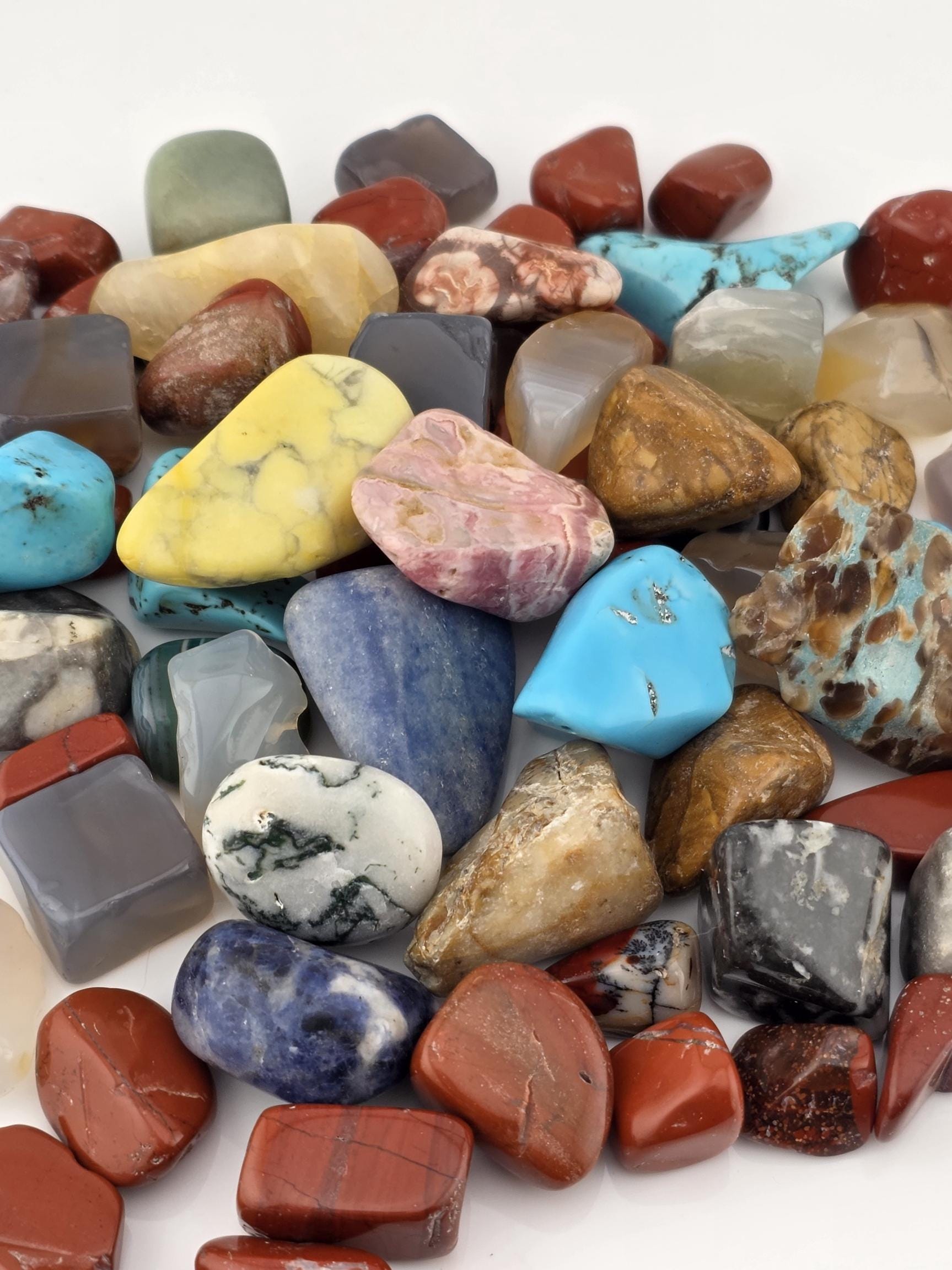 Meditation Therapy Stones Tumbled Gemstone Mix Crystal Healing Collection Chakra Balancing Set Natural Mineral Variety Polished Stone Assortment Energy Work Tools Spiritual Practice Altar Decoration Display Piece Jasper Tiger Eye Agate