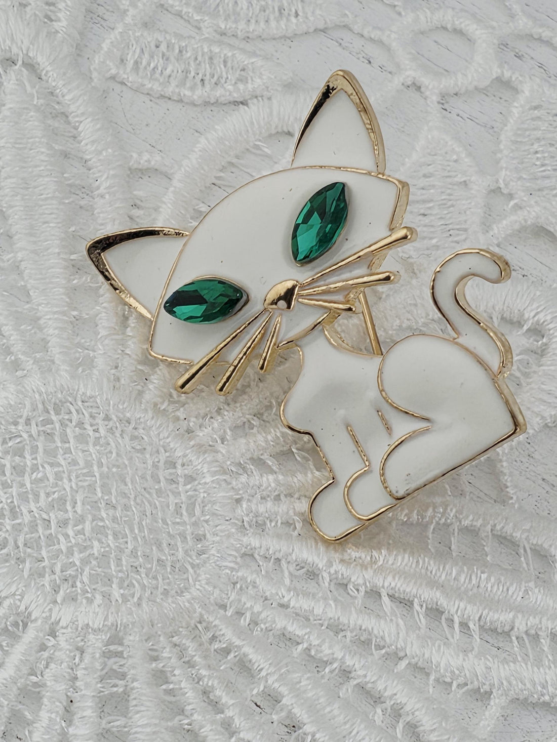 Cat Pendant Charm: Gold Frame with Green Gemstone Eyes | Handmade Pin | Jacket Scarf Hat Accessory | Gift Idea