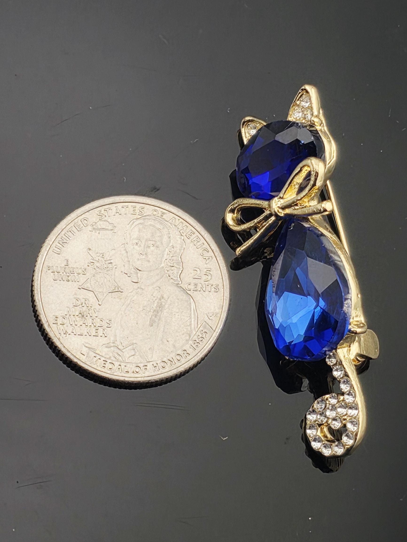 Cat Brooch: Blue Gemstone Sparkle (Gold Tone, Small Size) | Handmade Pin | Jacket Scarf Hat Accessory | Gift Idea