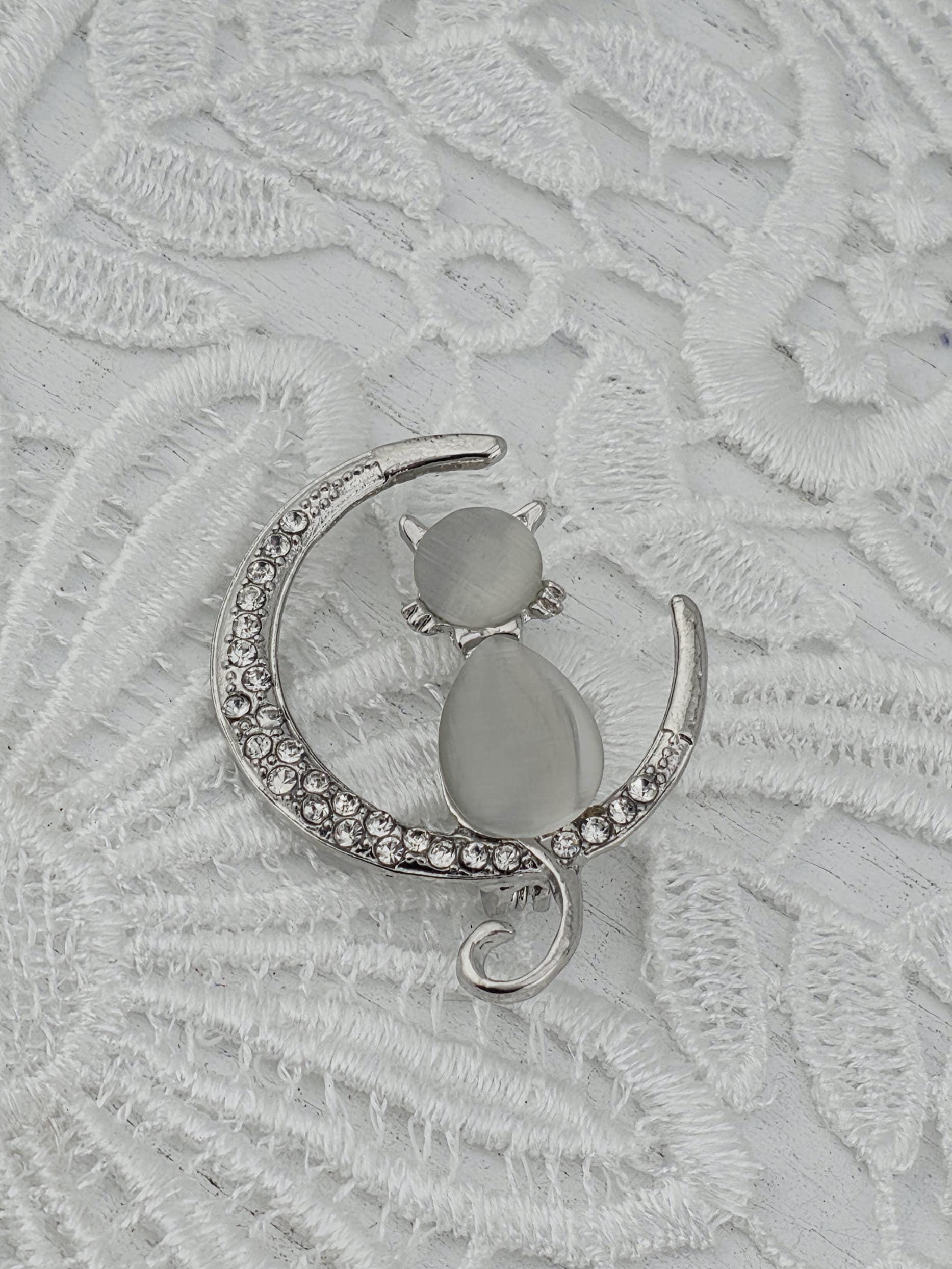 Silver Cat Brooch Pin: Simple Design with Zirconia Stone | Handmade Pin | Jacket Scarf Hat Accessory | Gift Idea