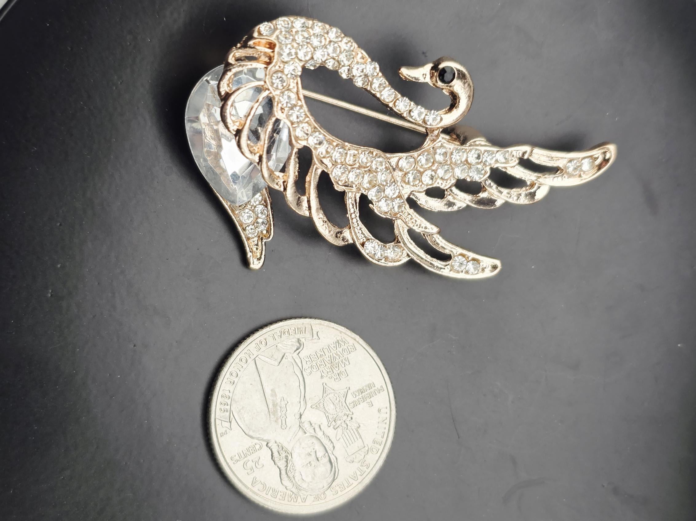 Swan Brooch: Rhinestone Sparkle - Elegant Wedding Accessory | Handmade Pin | Jacket Scarf Hat Accessory | Gift Idea