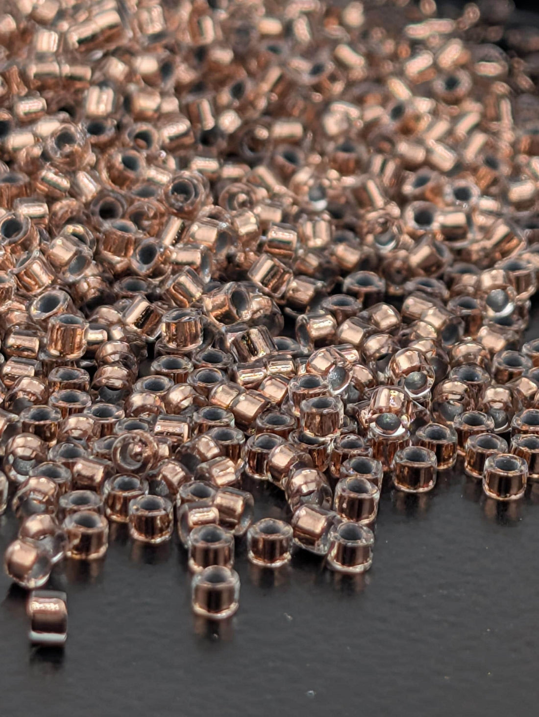 DB0037:Crystal/Copper Inside Color Lined | Size 11/0 | 7g