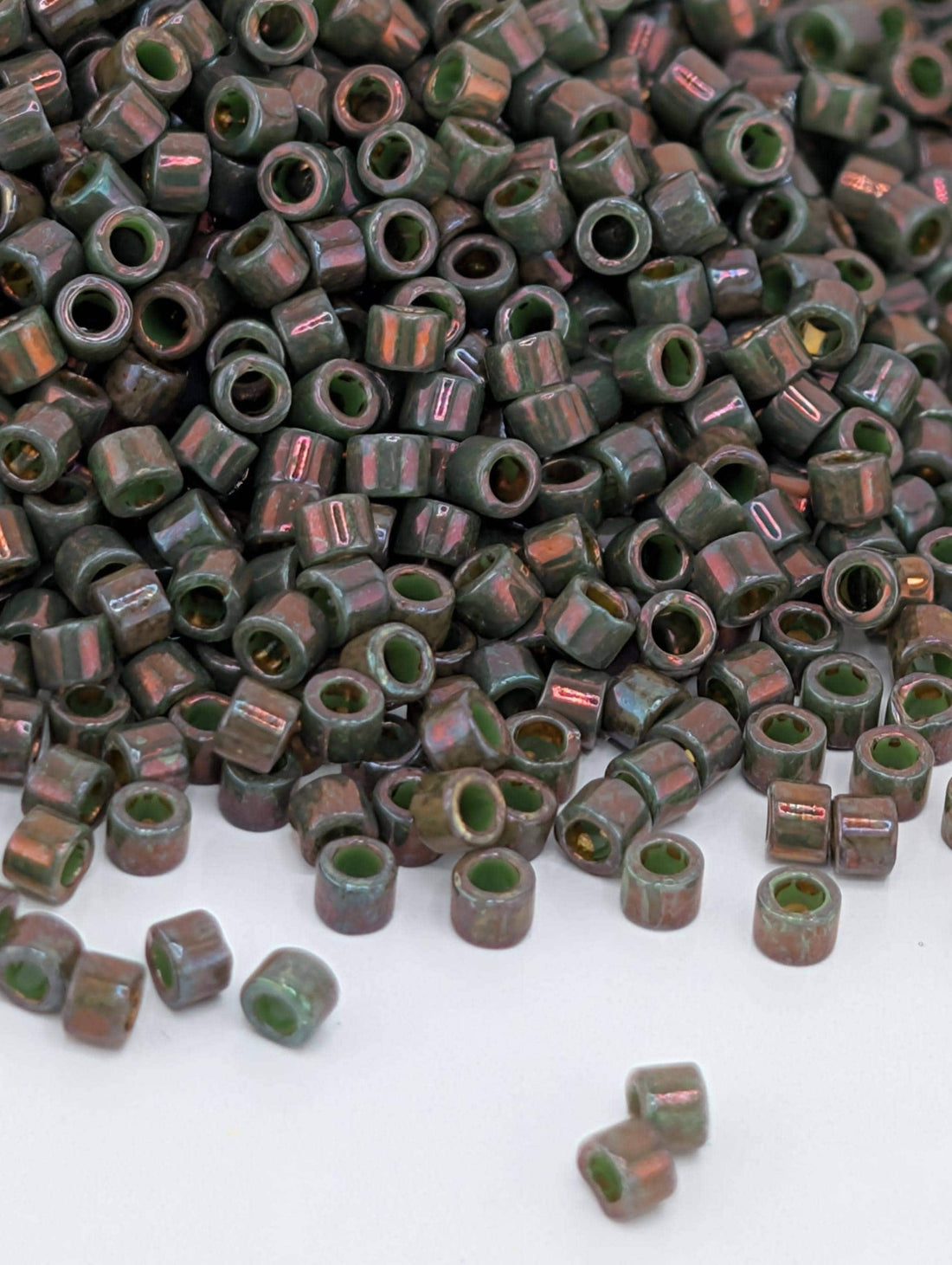 DB0131:Moss Green Opaque Luster Rainbow | Size 11/0 | 7g