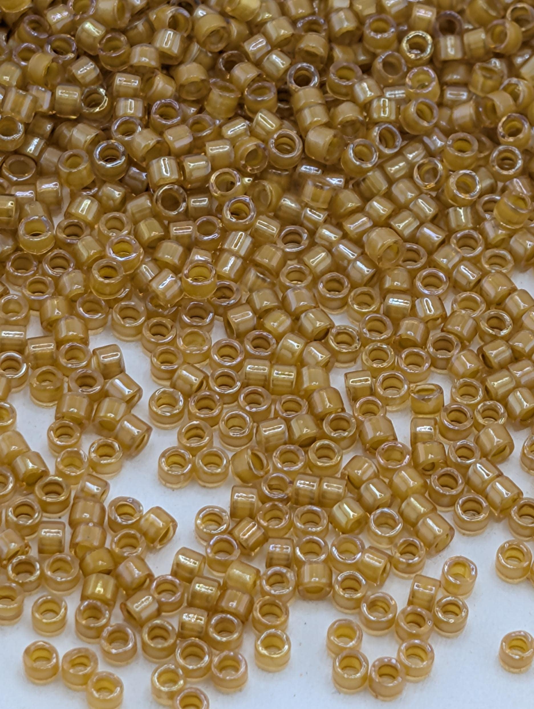 DB0272:Light Amber/Amber Inside Color Lined | Size 11/0 | 7g