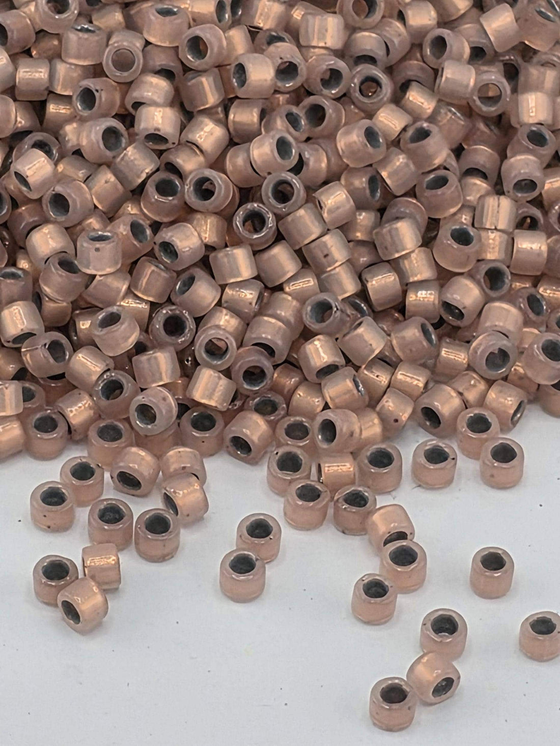 DB0191:Opal/Copper Inside Color Lined | Size 11/0 | 7g