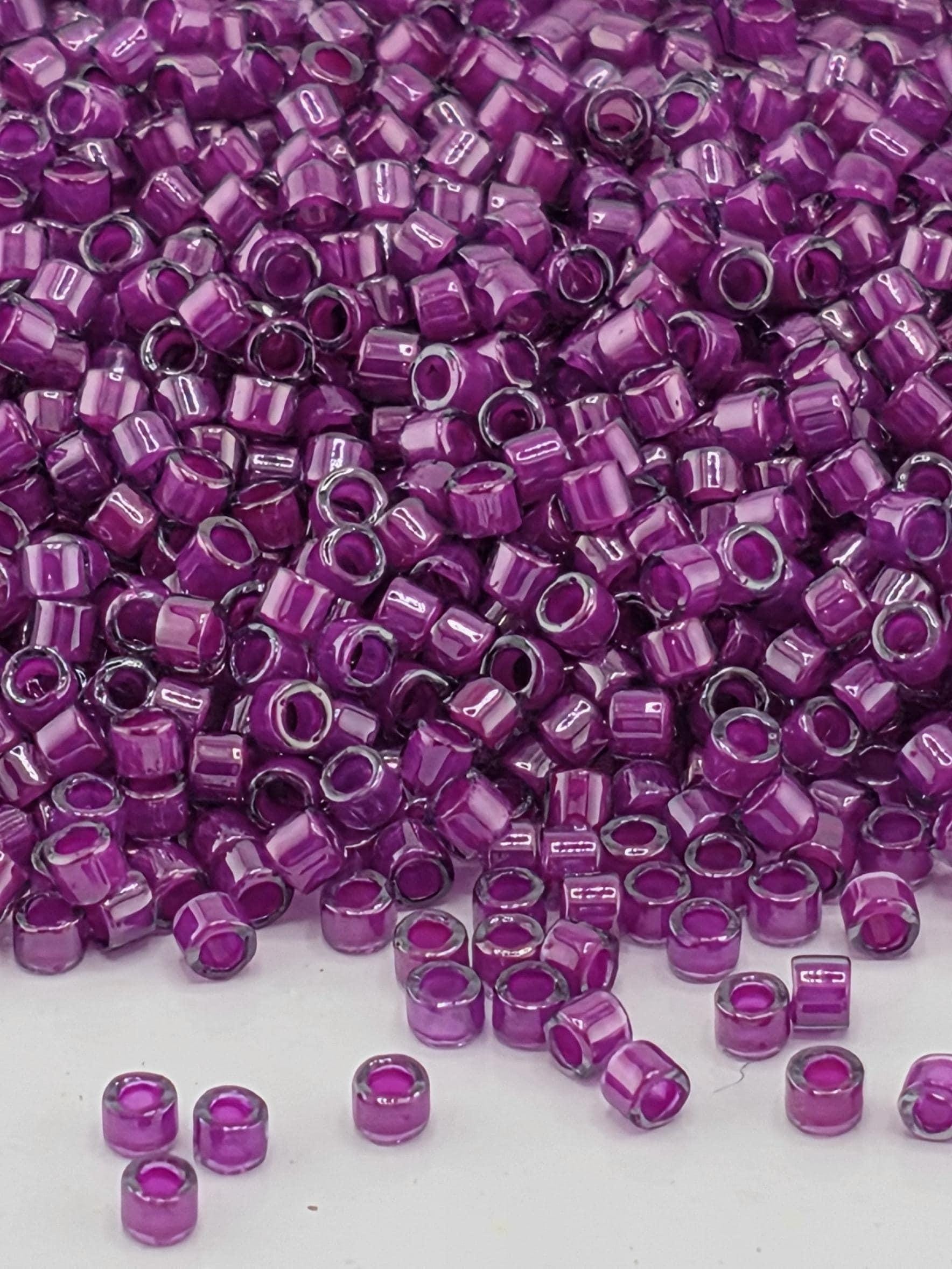 DB0281:Crystal/Medium Plum Inside Color Lined | Size 11/0 | 7g