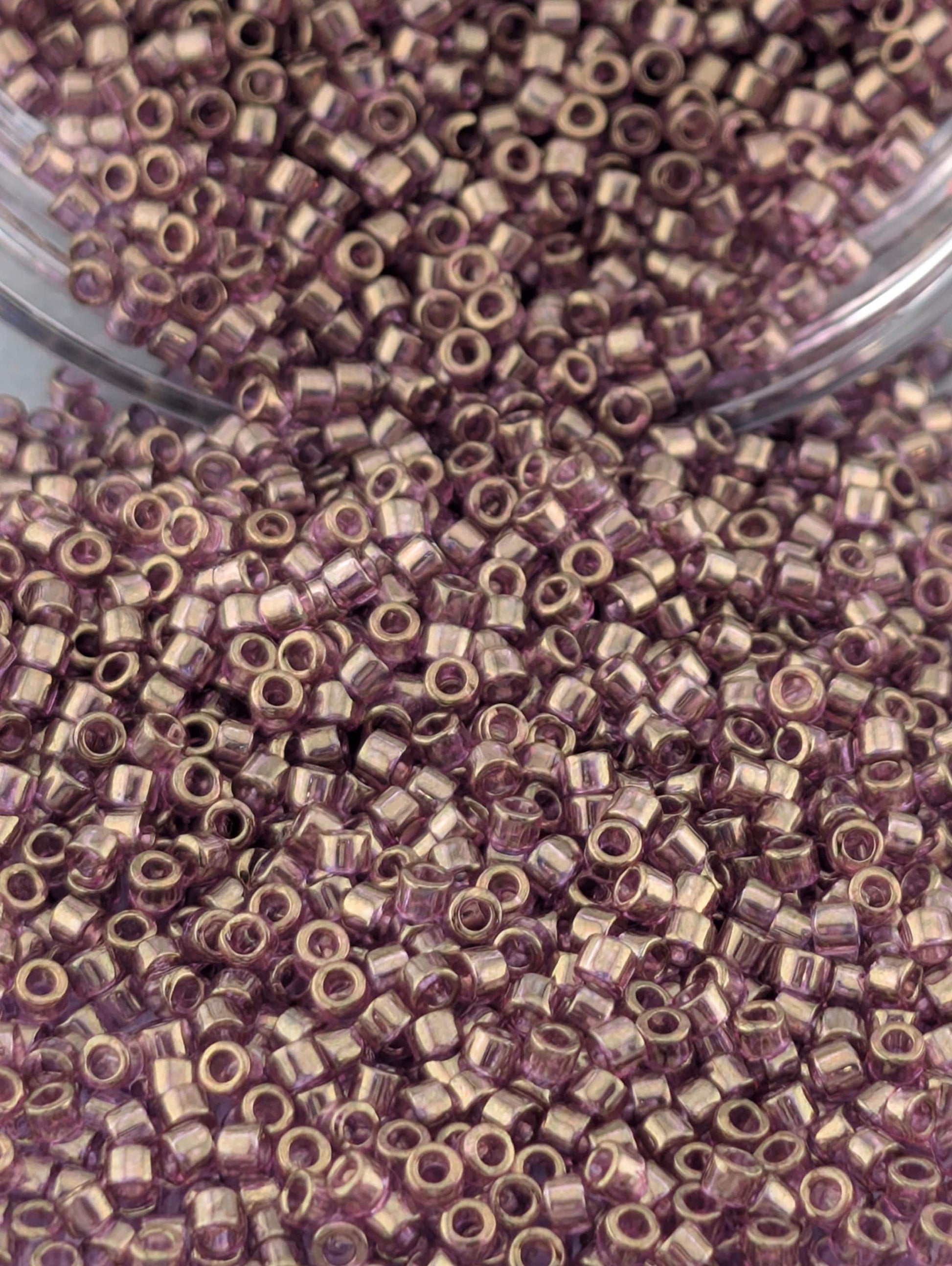 DB0108:Amethyst Translucent Inside Color Lined | Size 11/0 | 7g