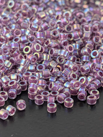 DB0056:Crystal/Lt Magenta Inside Color Lined Rainbow | Size 11/0 | 7g
