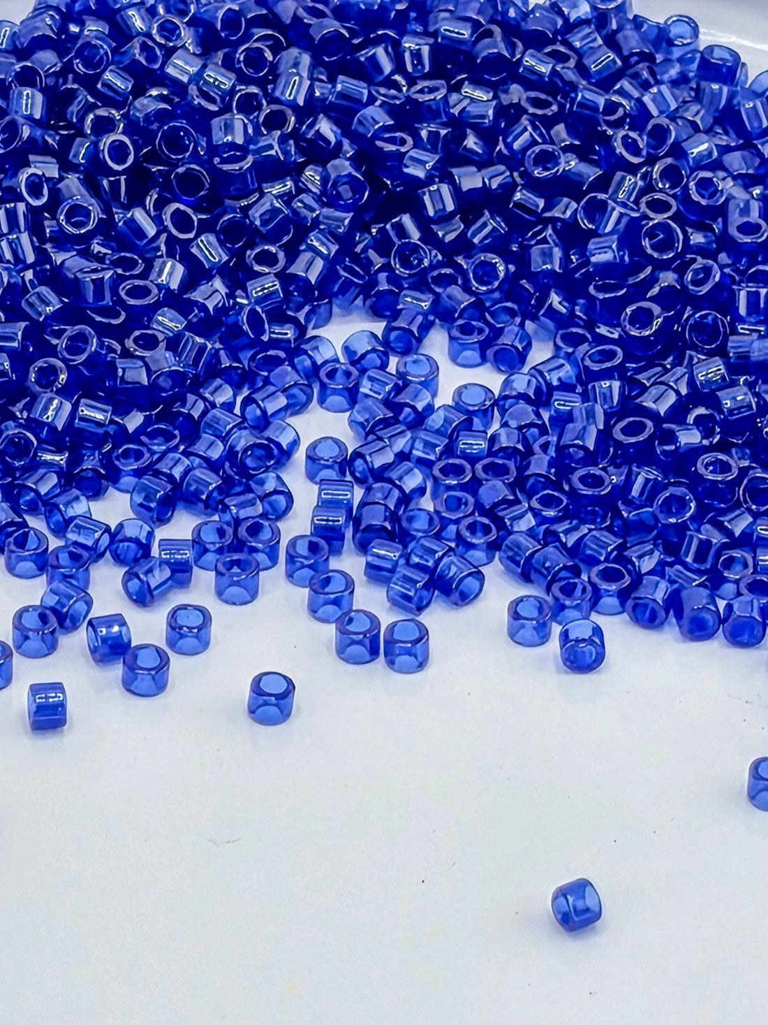 DB1896:Dark Azure Blue Translucent Inside Color Lined | Size 11/0 | 7g