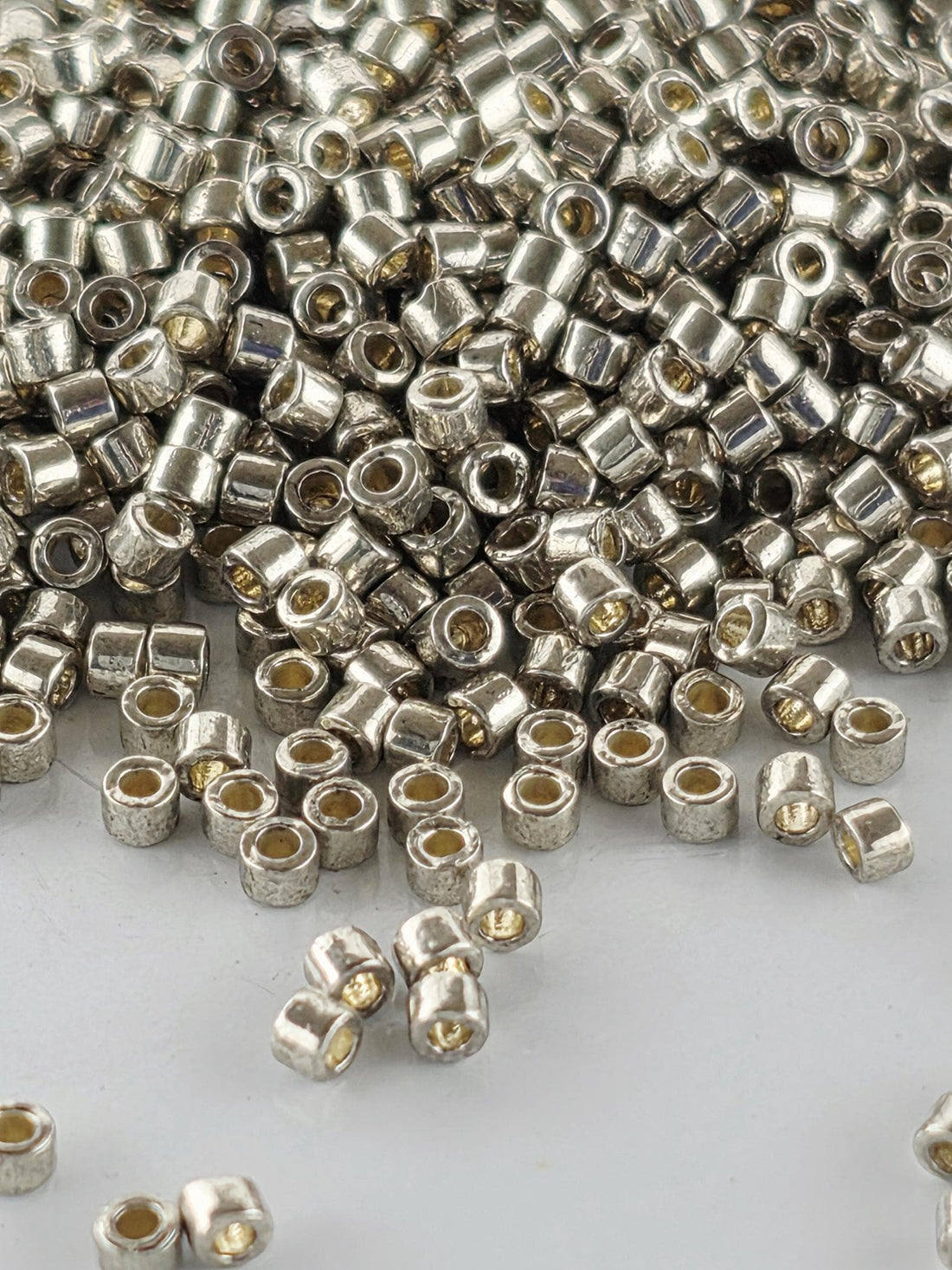 Light Pewter DC GA | Size 11/0 | 7g | Japanese Seed Beads | Bead Weaving Embroidery Supply | DIY Jewelry