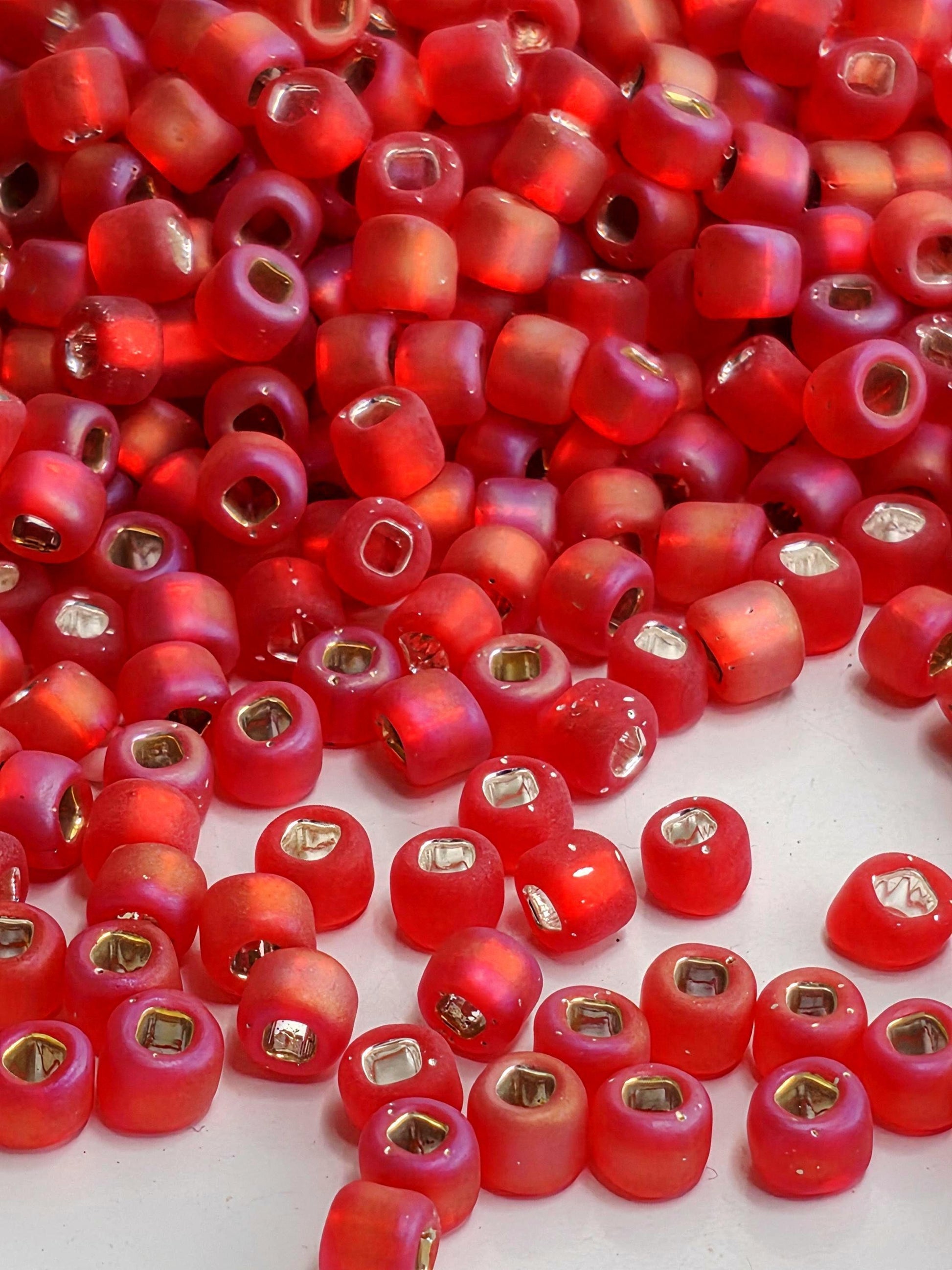 Matsuno Dyna-Mites 6/0 Silver Lined Matte Seed Beads - 15g Pkg - Approx 180 pcs