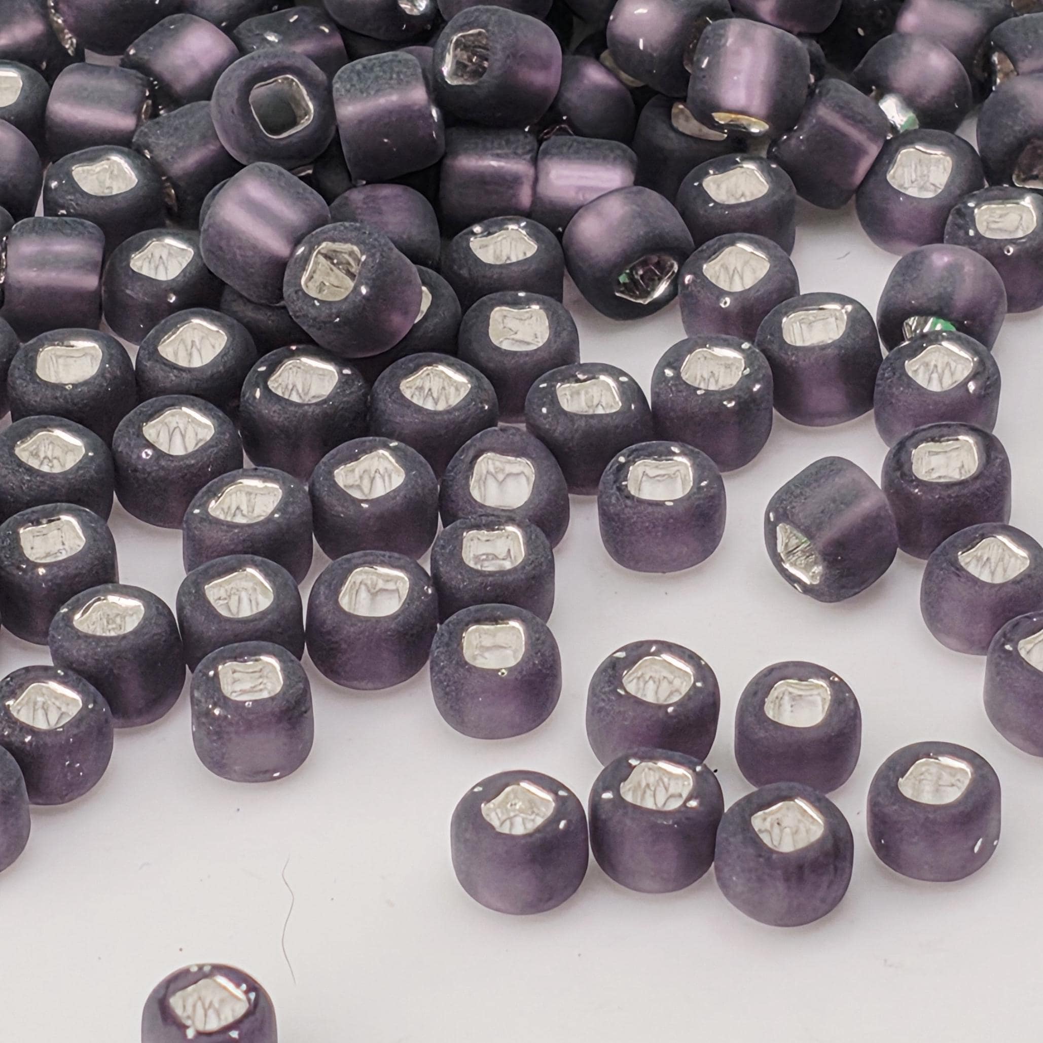 Matsuno Dyna-Mites 6/0 Silver Lined Matte Seed Beads - 15g Pkg - Approx 180 pcs