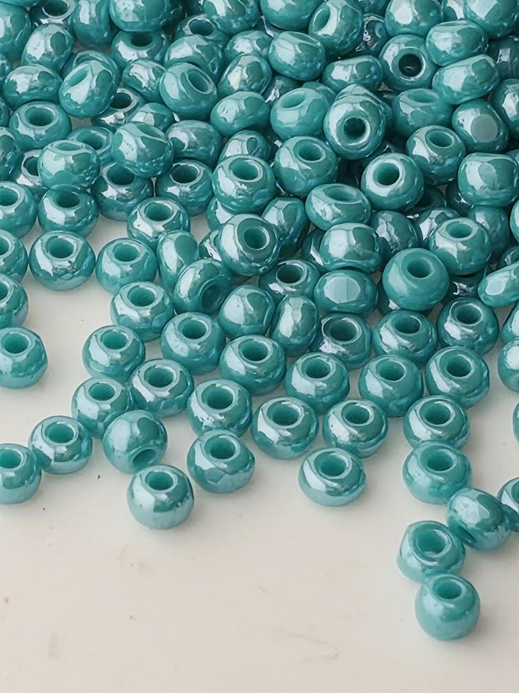 Opaque Turquoise Green Charlotte Cut | Size 8 | 15g | Preciosa-Ornela Glass Seed Beads