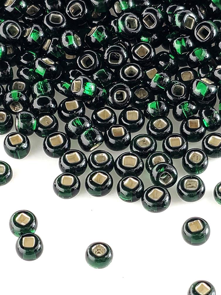 Translucent Emerald Green Silver Lined | Size 8 | 15g | Preciosa-Ornela Glass Seed Beads