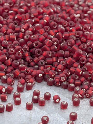 Matsuno Round Translucent Silver-Lined Matte Ruby Red Size 11/0 (68Ma:Sr 11/0 Sr)