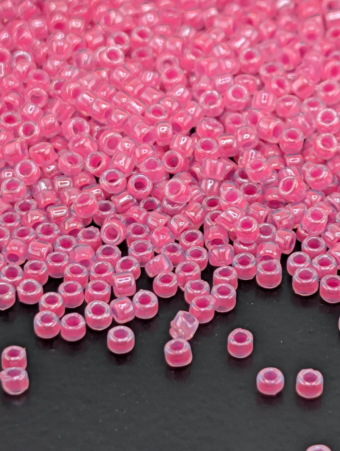 Ceylon Hot Pink Size 15/0 Toho Round 2.5" tube