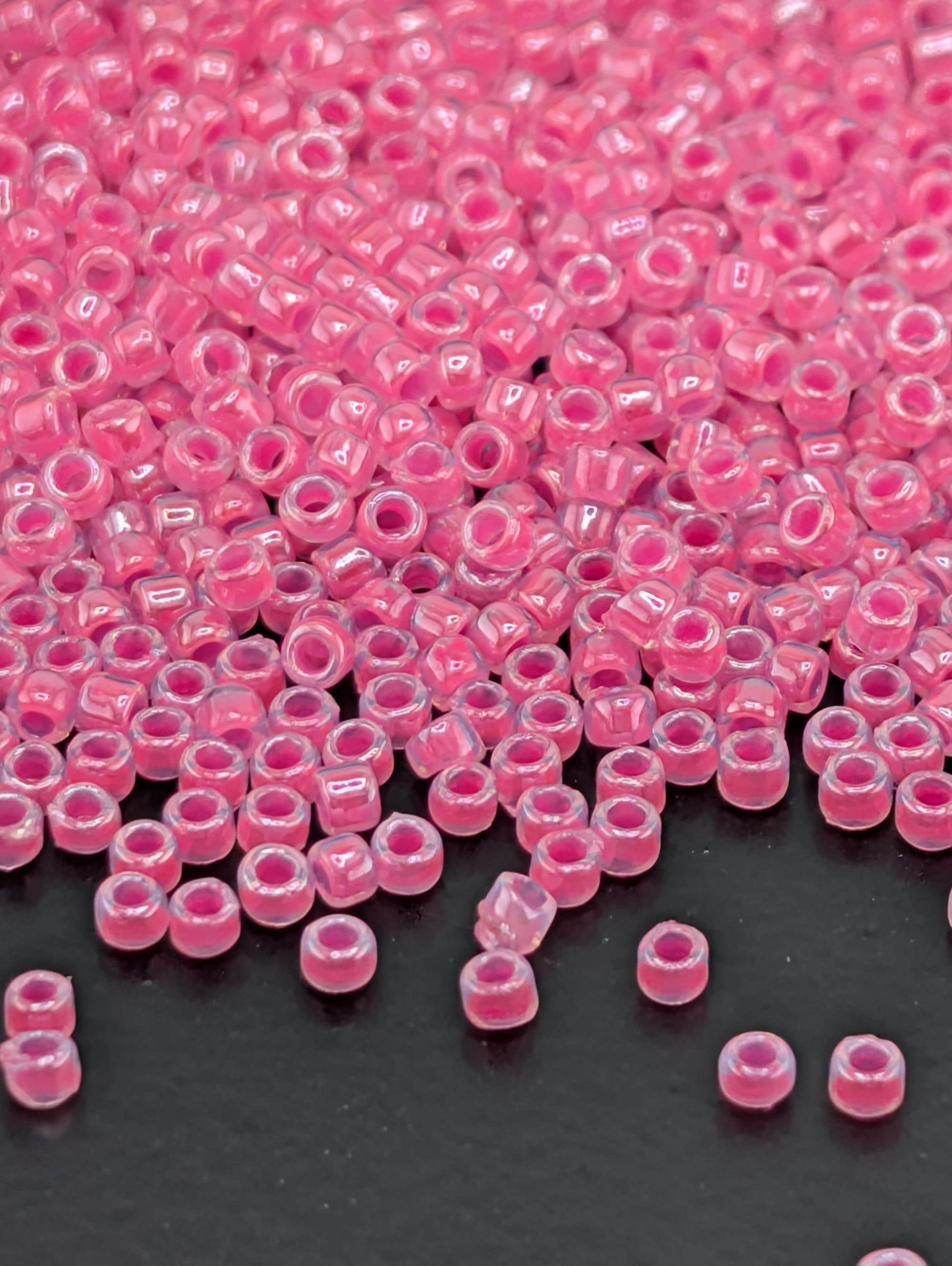 Ceylon Hot Pink Size 15/0 Toho Round 2.5" tube