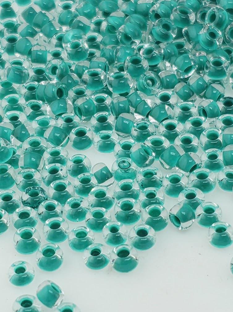 Transparent Sea Green Lined Crystal | Size 8 | 15g | Preciosa-Ornela Glass Seed Beads