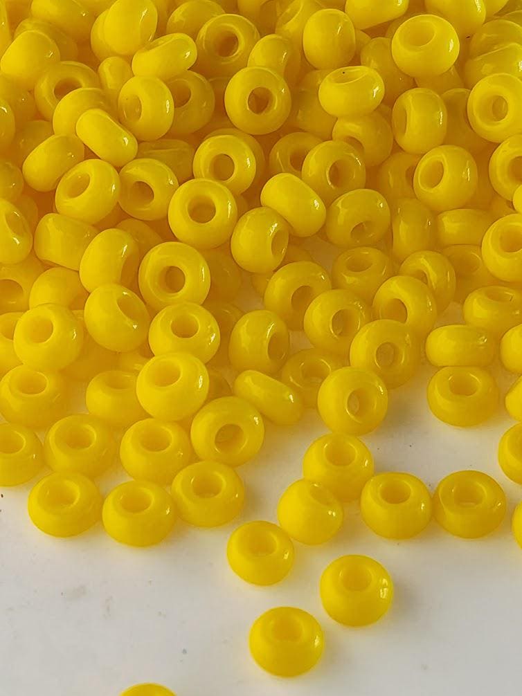 Opaque Yellow | Size 8 | 15g | Preciosa-Ornela Glass Seed Beads