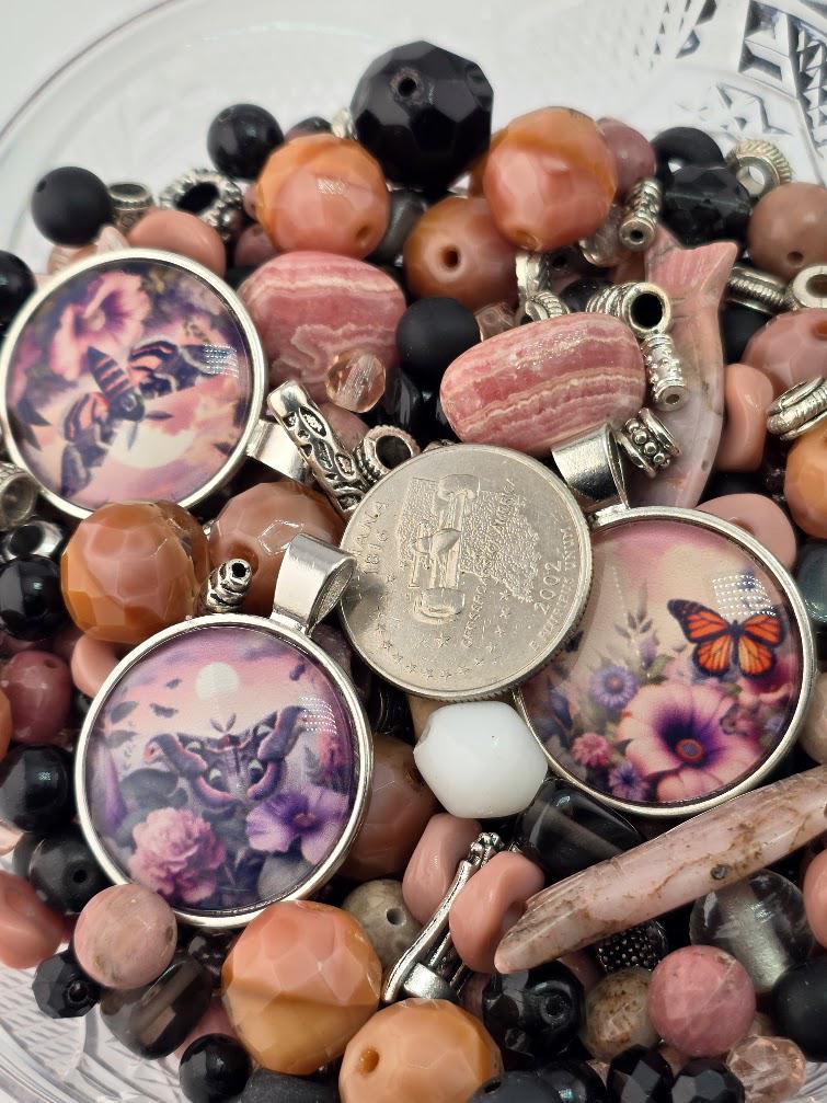 Blush and Onyx Bead Soup Mix | Blush, Peach and Black Glass Beads | Bee and Cat Cabochon Pendants | DIY Jewelry Making | Learise Curated Mix