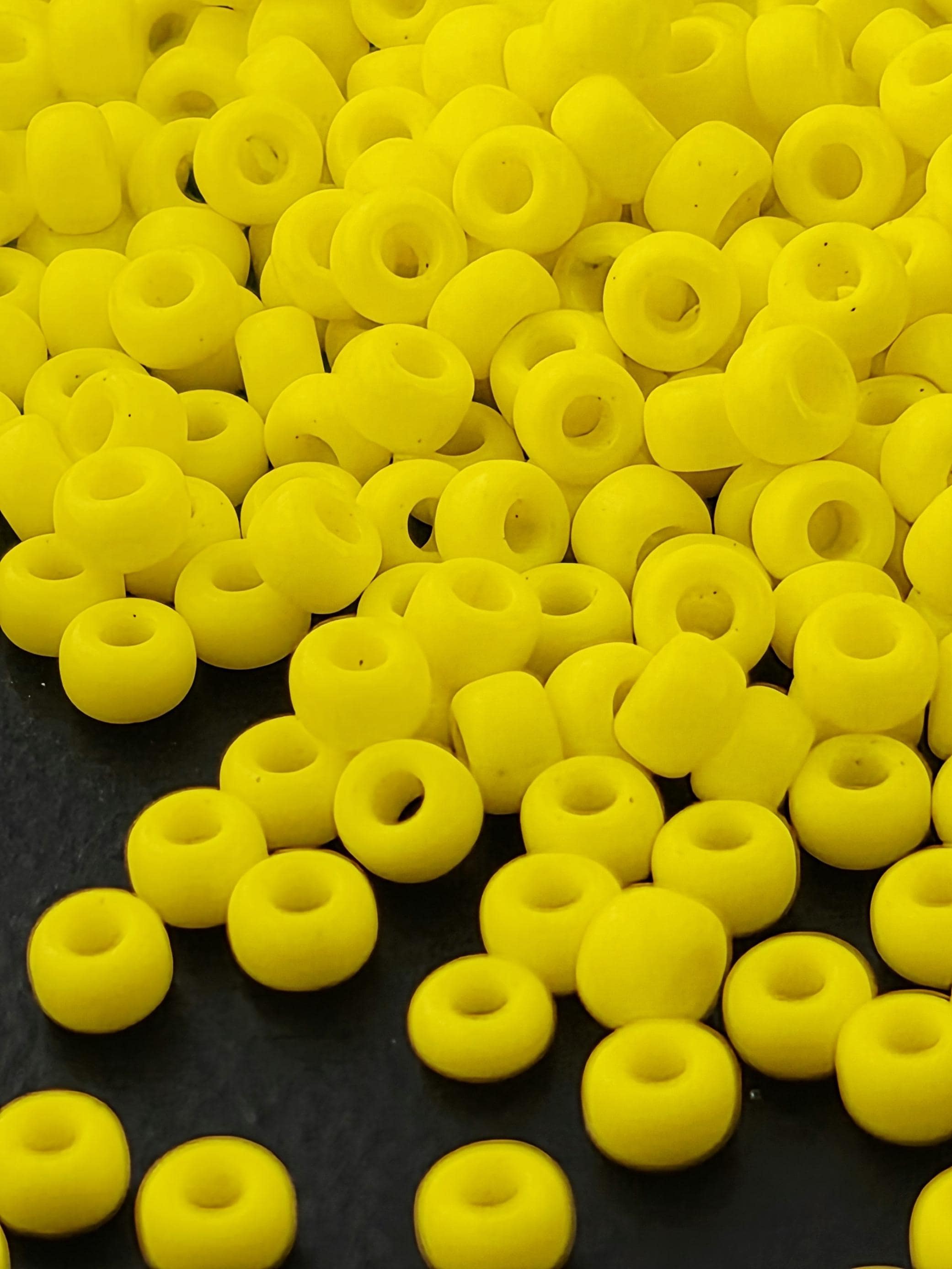 8-0404 Miyuki Rocaille 8/0 | Yellow Opaque 20g