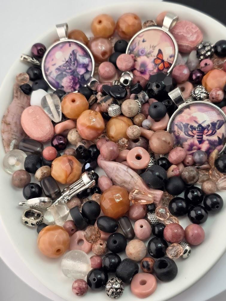 Blush and Onyx Bead Soup Mix | Blush, Peach and Black Glass Beads | Bee and Cat Cabochon Pendants | DIY Jewelry Making | Learise Curated Mix