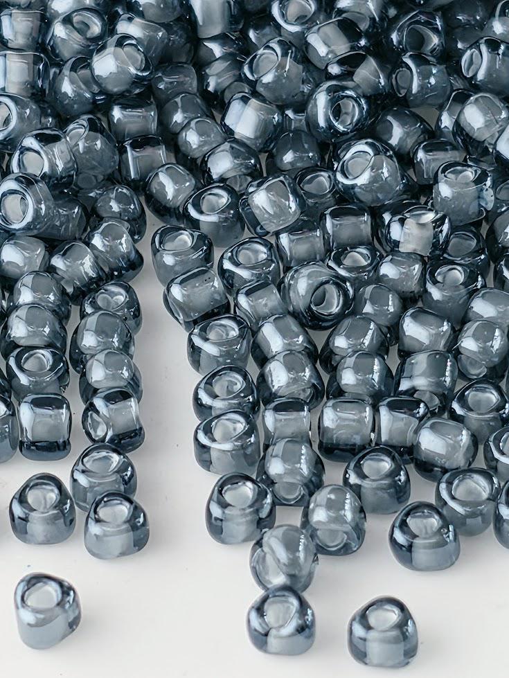Black/Grey Inside Color Lined Miyuki Triangle Size 8/0 (15g Pkg)