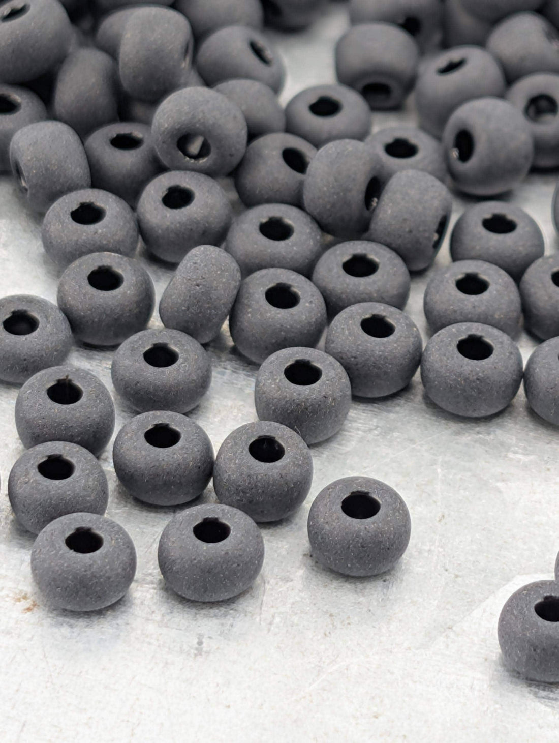 Opaque Matte Jet | Size 6 | 20g Tube | Preciosa-Ornela Glass Seed Beads